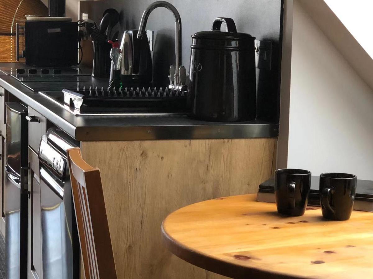 Hunters Lodge Apartments بالاتْشولِش المظهر الخارجي الصورة